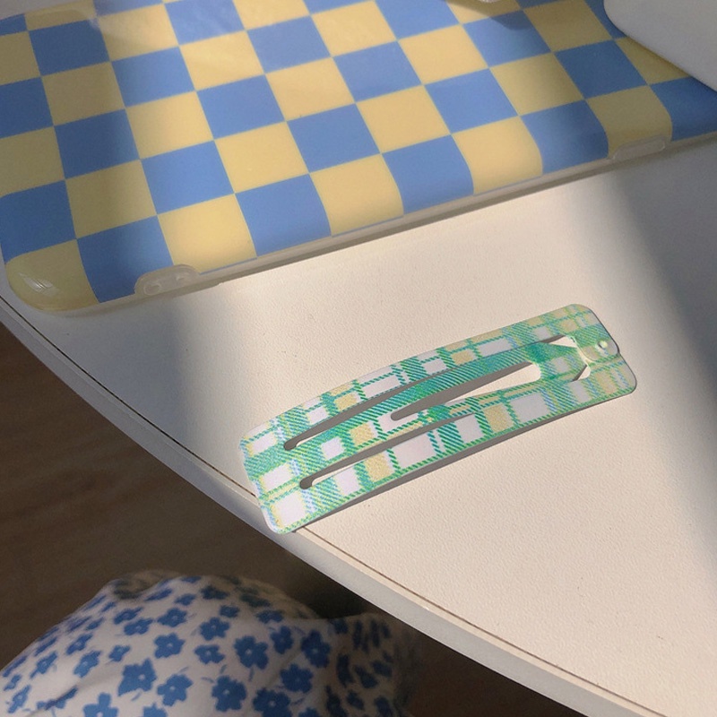 Kẹp tóc vải sọc ca rô cho bé gái