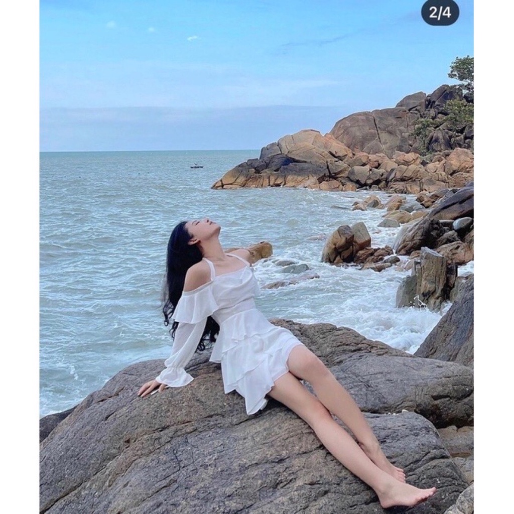 Váy trắng hot trend trễ vai bèo buộc cổ yếm_Thiều Bảo Trâm