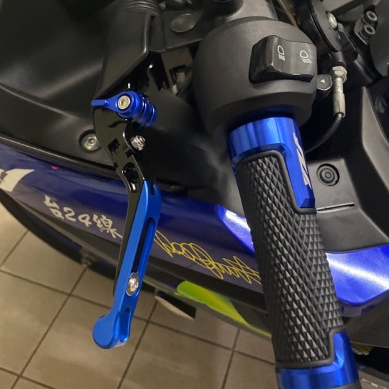 < Sửa đổi chuyên nghiệp > FZS150 V2 V3 FZ-S150 Phanh ly hợp phanh 90 độ có thể gập lại có thể thêm v