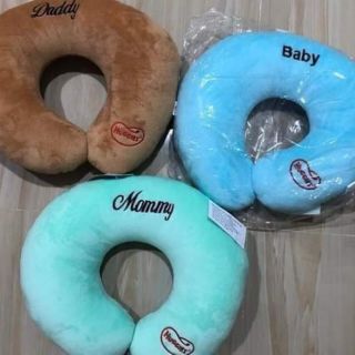 Gối kê cổ Huggies