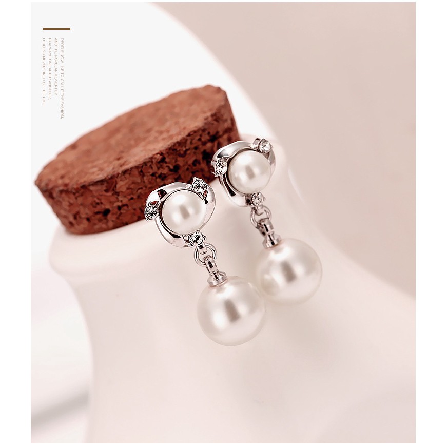 Đôi Khuyên Tai Mạ Bạc Đính Ngọc Trai Xinh Xắn