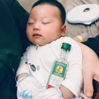 Dầu khuynh diệp Kangaroo Thái cho bé
