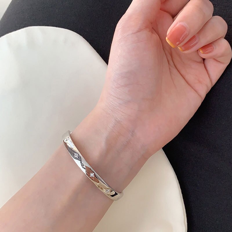 Vòng Tay Màu Vàng / Bạc Phong Cách Hàn Quốc Thanh Lịch Thời Trang Cho Nữ