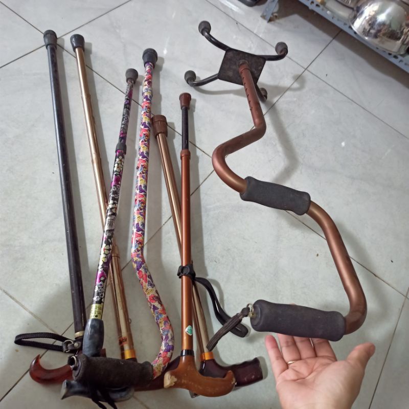 Gậy baton Nhật Bản nội địa