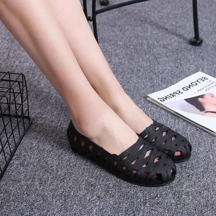 Giày đi mưa, giày đi biển form chuẩn chống trơn trượt, đế bằng, phù hợp cho mùa hè