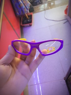 Kính gọng dẻo cho bé