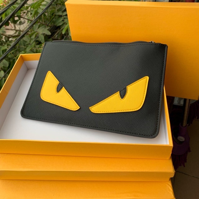 Ví cầm tay cao cấp Fendi