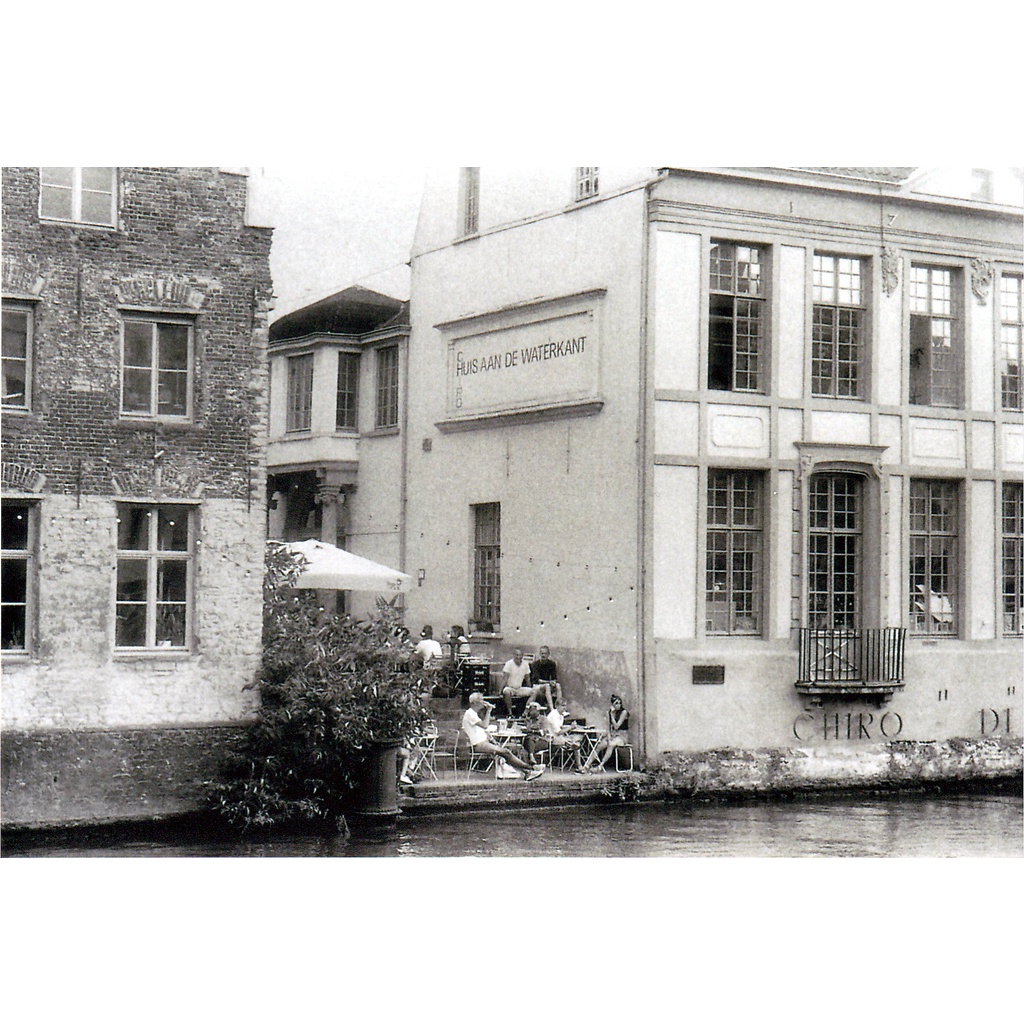 Phim Washi F ISO 100, Đen Trắng B&W, 135/35mm x 24 Kiểu, In Date Cho Máy Chụp Ảnh Film - LIIQ Flash