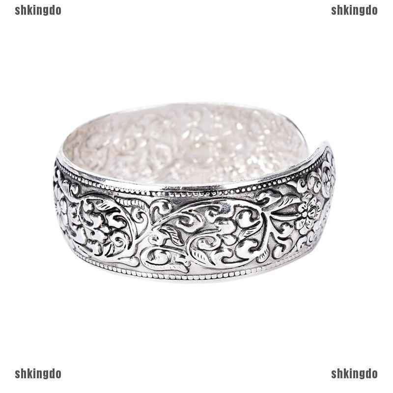 Vòng Tay Mạ Bạc Khắc Họa Tiết Hoa May Mắn Phong Cách Tây Tạng