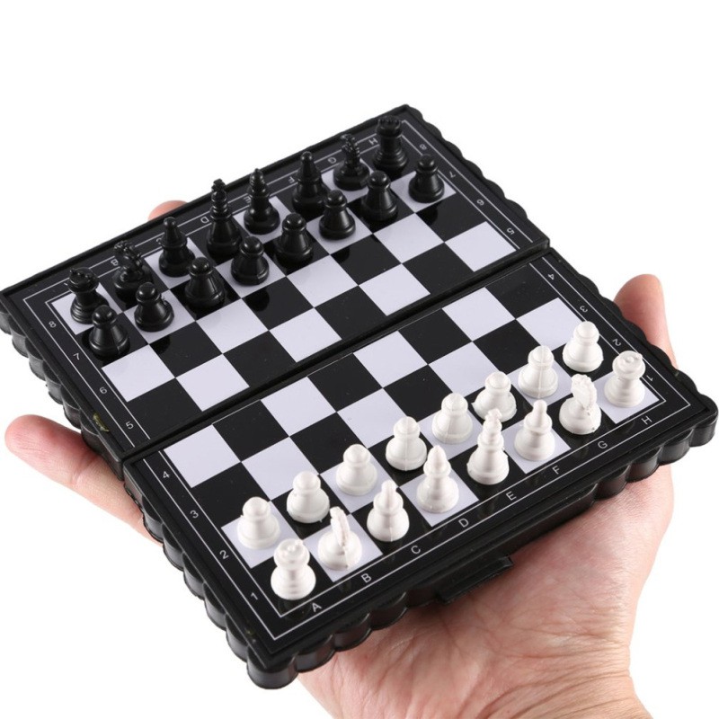 Bộ cờ vua nam châm hít mini trắng đen nhỏ đẹp bỏ túi cao cấp bàn thẳng gấp gọn kiêm hộp đựng chuyên nghiệp chuẩn quốc tế