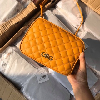 Túi xách hiệu Guess