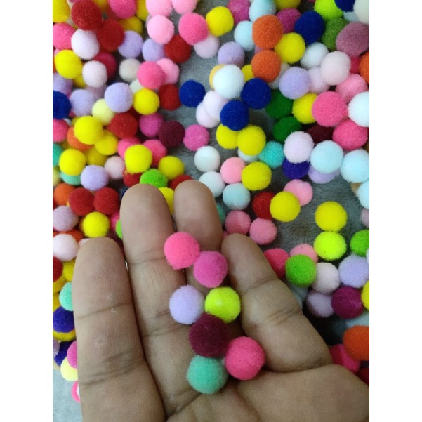 bom bom 0.9cm ( pom pom )bông len mịn