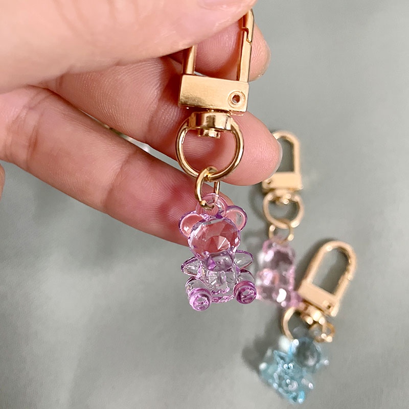 Móc Khóa Gắn Vỏ Bảo Vệ Hộp Sạc Tai Nghe Airpods Trong Suốt Hình Gấu Dễ Thương