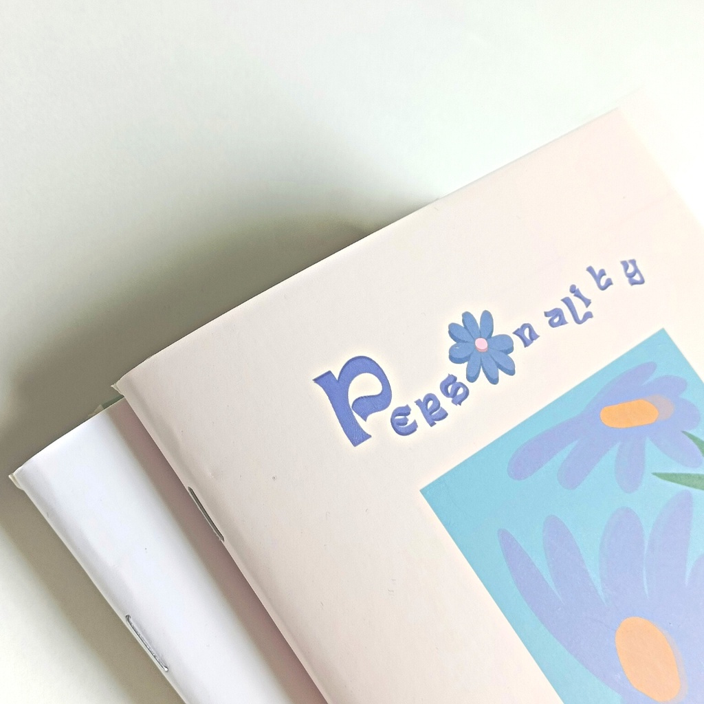Tập vở học sinh B5 bìa hoa Y2K Personality 80gsm ruột kẻ ngang-ô vuông