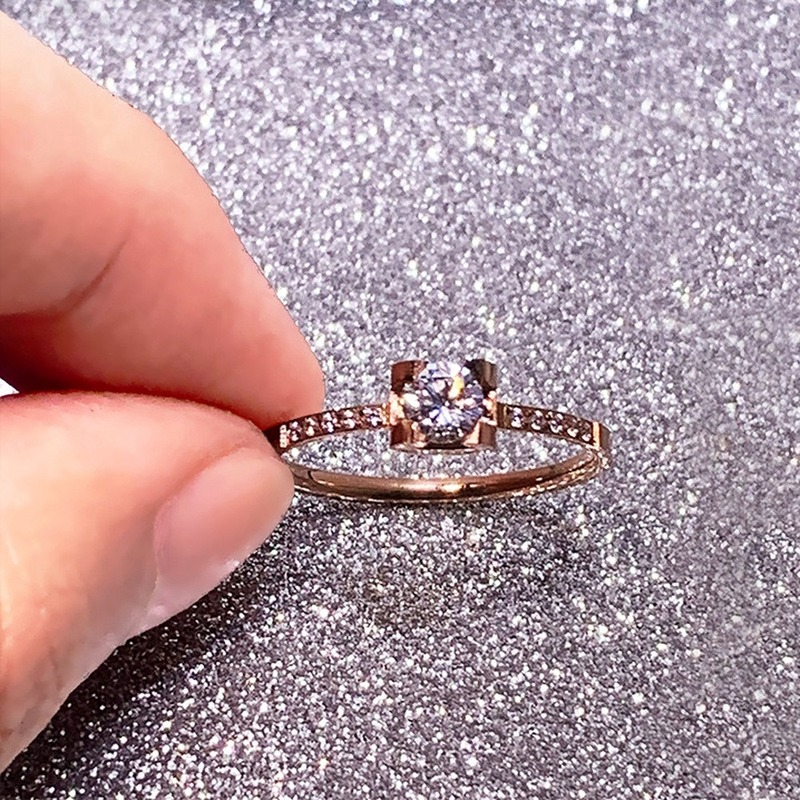 Nhẫn Titan Màu Vàng Hồng Đính Đá Zircon Thời Trang Cho Nữ