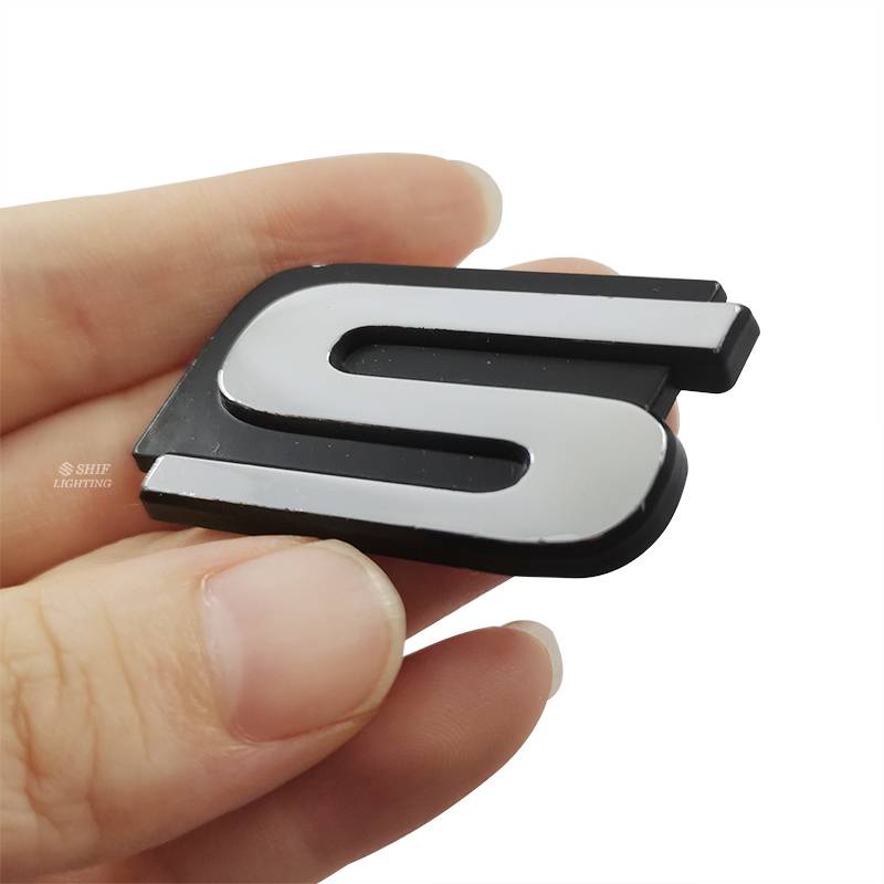 Sticker trang trí đuôi xe hơi Toyota Innova EGS 1.8