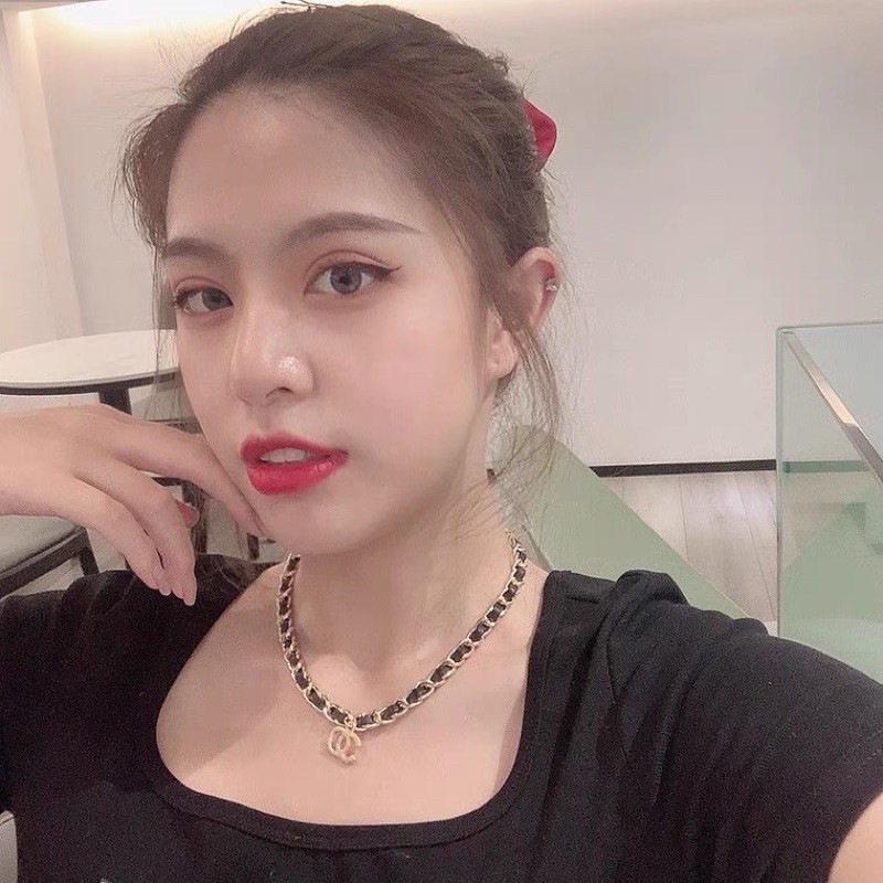 Vòng cổ dây chuyền phối da nữ sang chảnh