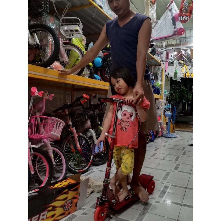 Xe scooter trượt nhôm loại tay thắng và không tay thắng cao cấp tải trọng 70 kg