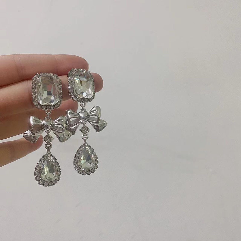 Bông Tai Hình Nơ Đính Đá Lấp Lánh Cao Cấp Thời Trang