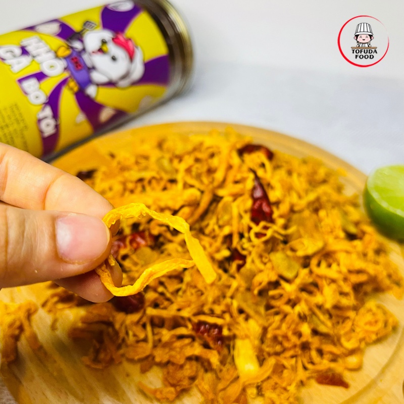 Khô gà bơ tỏi xé cay 300g loại ngon đồ ăn vặt gà khô chuẩn vị rẻ TOFUDA KGBT300 | BigBuy360 - bigbuy360.vn