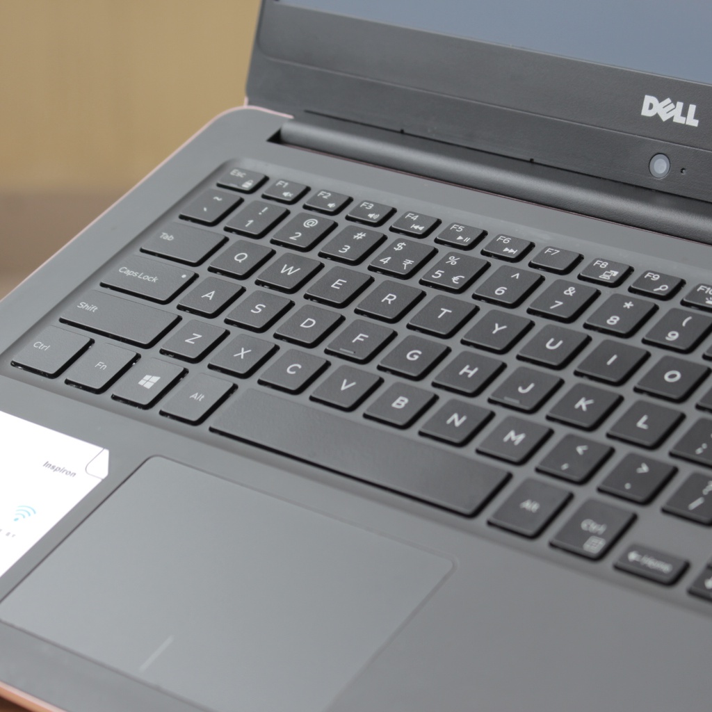 DELL Inspiron N7460 14.1" Core I5 3.10GHz 8G 256G SSD nvme