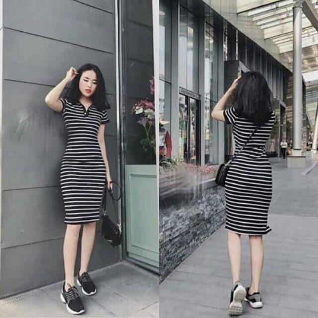 Váy kẻ cổ bẻ