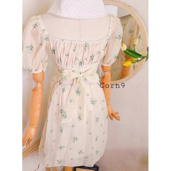 ĐẦM HOA CUTOUT NƠ LƯNG BO EO