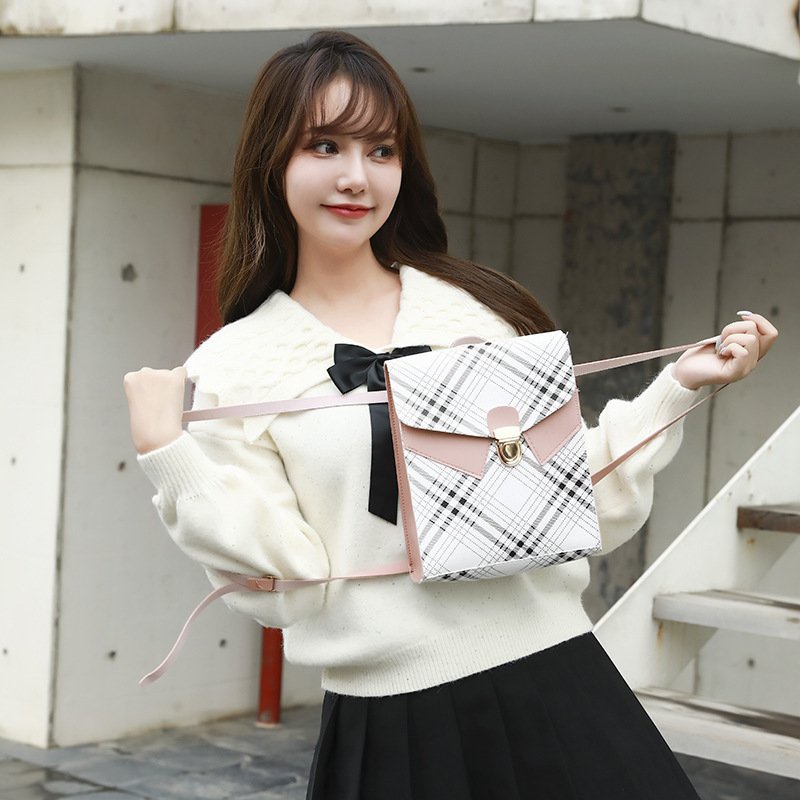 BALO NỮ THỜI TRANG, MẪU MỚI, ĐỘC LẠ NEW-0065 THIẾT KẾ HÌNH CỔ ÁO VÀ PHỐI CARO TRẺ TRUNG, NĂNG ĐỘNG, CHẤT LIỆU DA BỀN ĐẸP