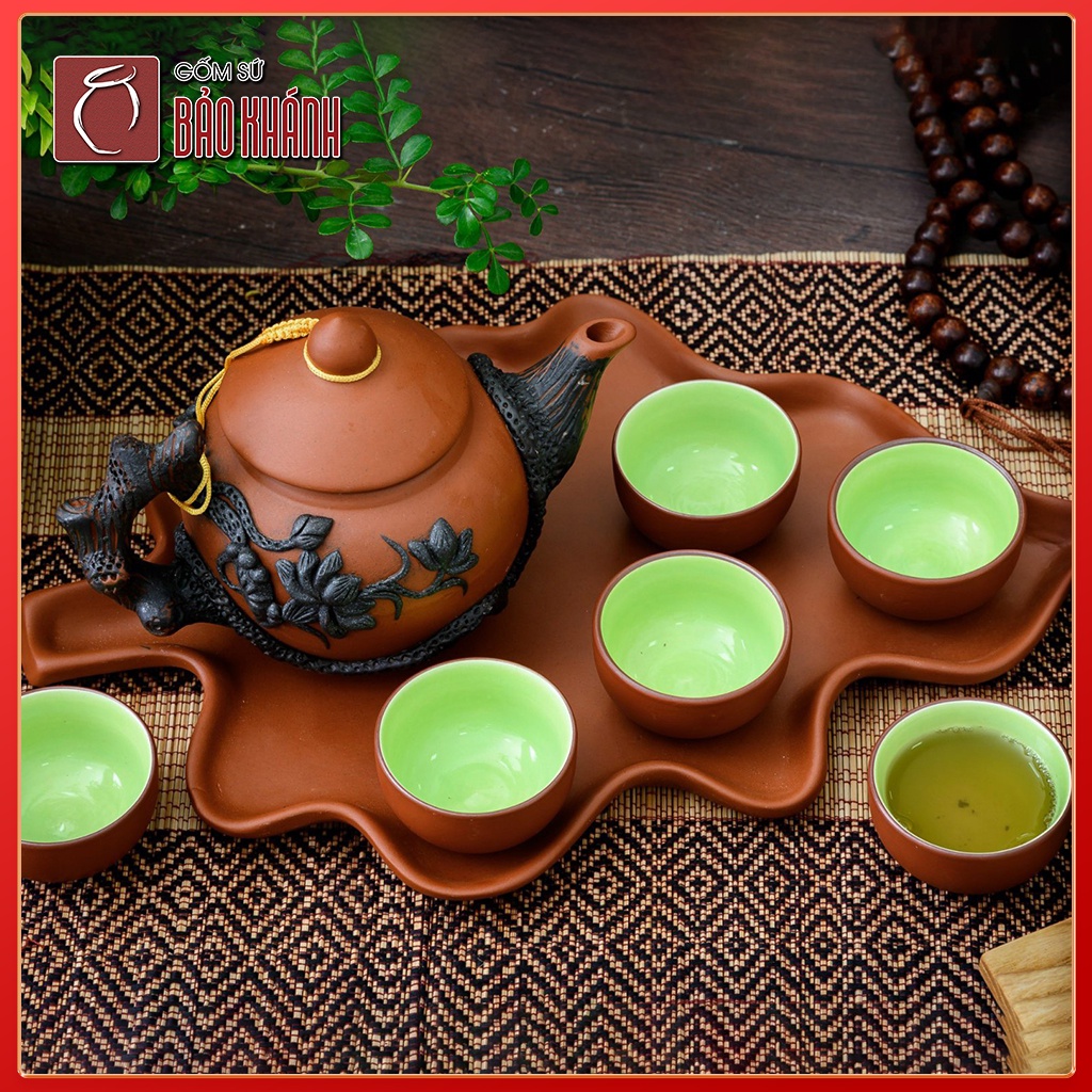 Bộ ấm chén đắp phù dung/ đắp sen khay lá Bát Tràng. Bộ ấm chén tử sa cao cấp họa tiết đắp tay, thiết kế tinh xảo.