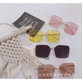 Kính chống nắng mắt vuông bản to cho bé KM005