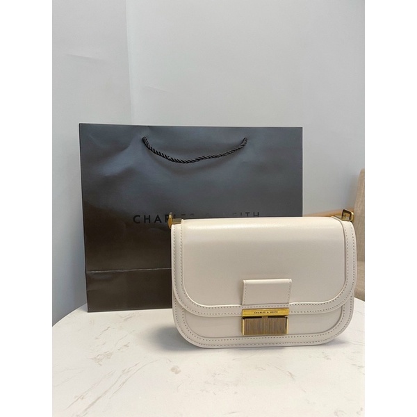 Túi nữ Cnk cao cấp. Mẫu túi được thiết kế mới nhất