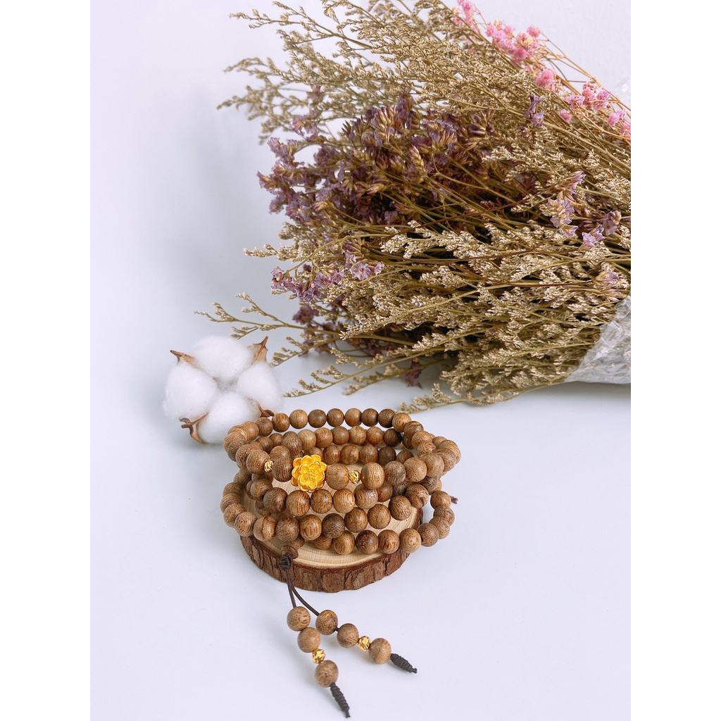 Vòng Tay Trầm Hương Rừng Kỳ Gia Phối Charm Hoa Mai 8 Li 108 Hạt