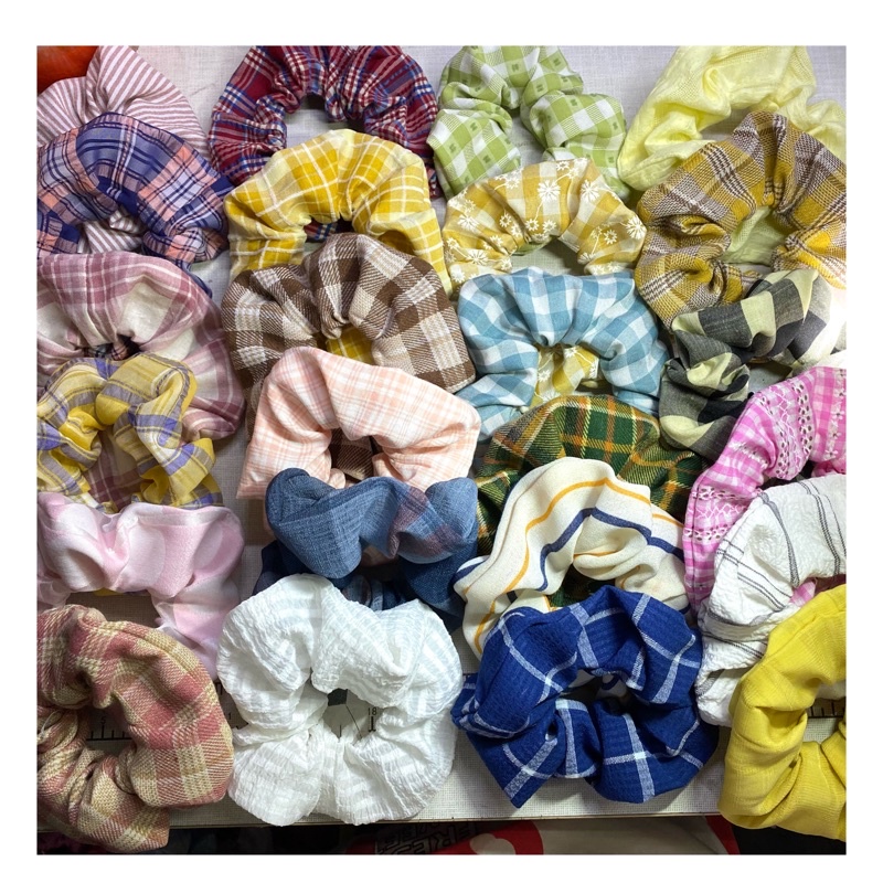 Cột tóc scrunchies kẻ nhiều mẫu
