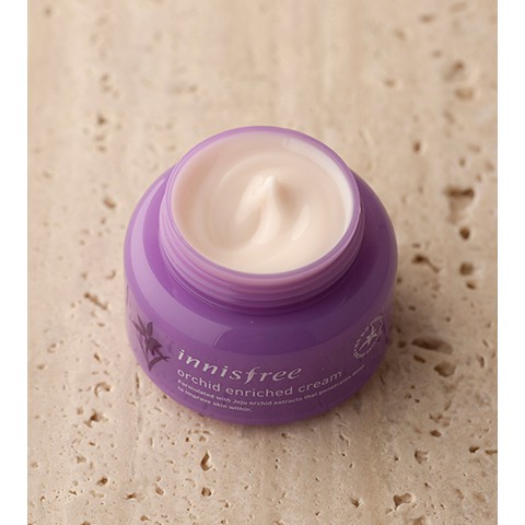 Kem dưỡng ngăn ngừa lão hóa sớm từ hoa lan Innisfree Jeju Orchid Enriched Cream