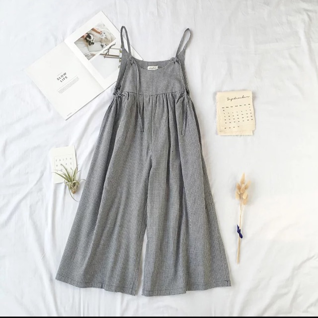 Quần yếm kẻ caro