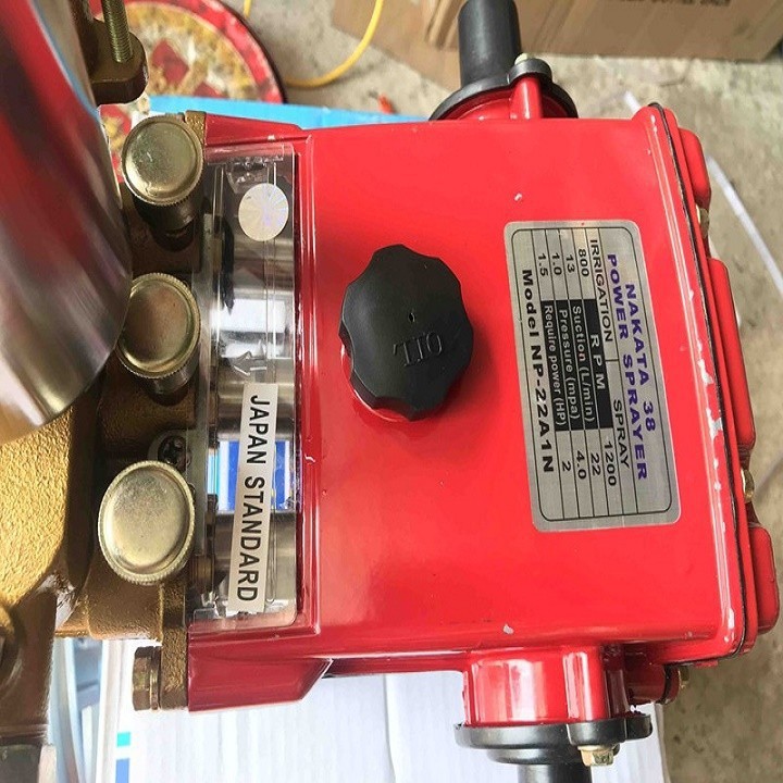 ĐẦU RỬA XE CAO CẤP NK38 NAKAWA -Phụ kiện đi kèm : Dây hút, lọc rác, dây hồi, bộ phớt dự phòng, dụng cụ tháo lắp