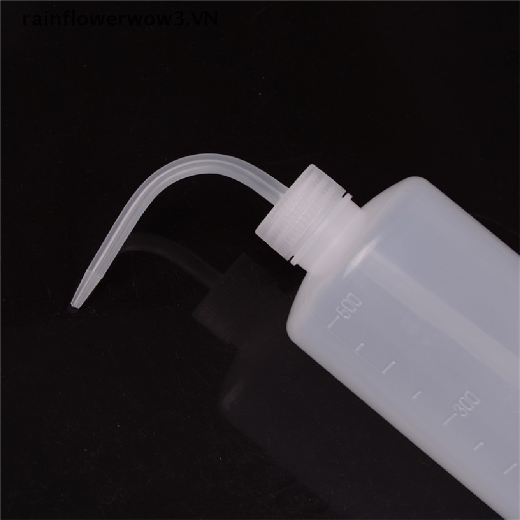 1 Bình Xịt Vệ Sinh Hình Xăm Bằng Nhựa ABS Cỡ Lớn 500ML
