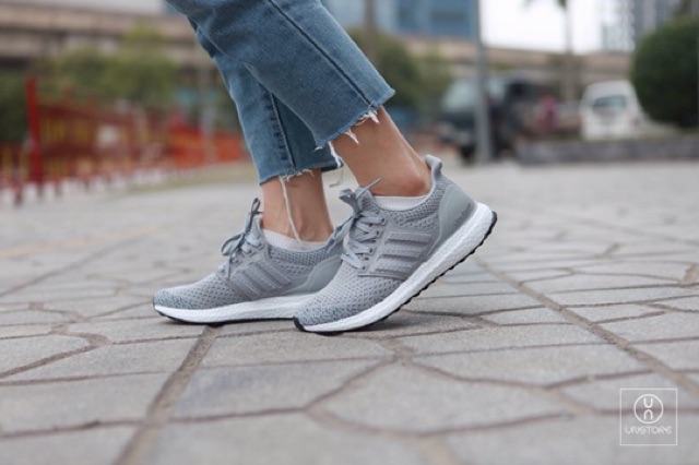 (Bản zep⚡️Tặng ful bok tất quà⚡️)Giày thể thao,sneakrs nam nữ ULT 4.0 đế bót mềm nhẹ êm chân chống trơn trượt G922