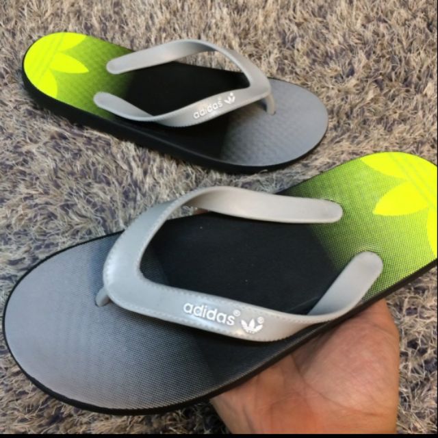 Tông kẹp adidas
