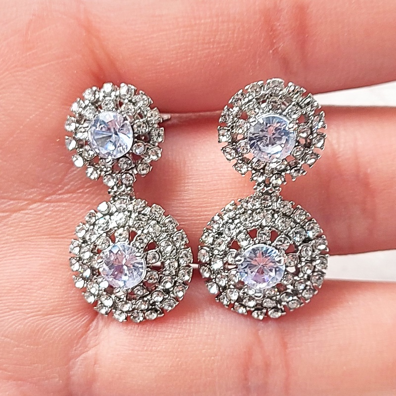 Khuyên Tai Đính Đá Zircon Trắng Kiểu Giọt Nước Phong Cách Cổ Điển Sang Trọng Thời Trang Cho Nữ