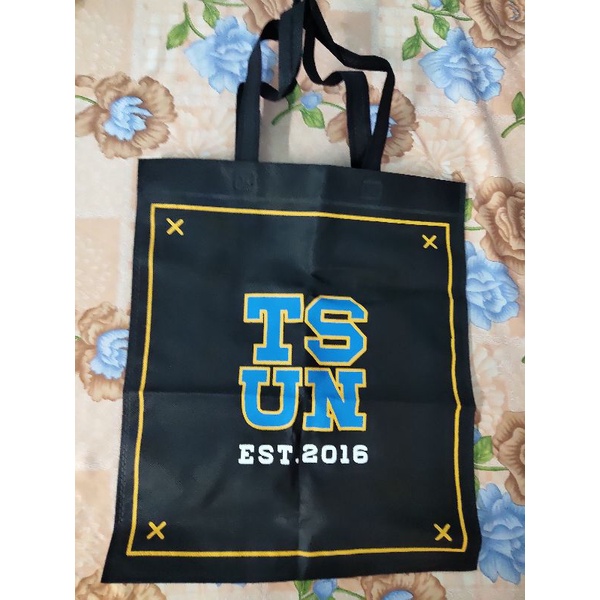 Áo thun đen nam nữ unisex YAME