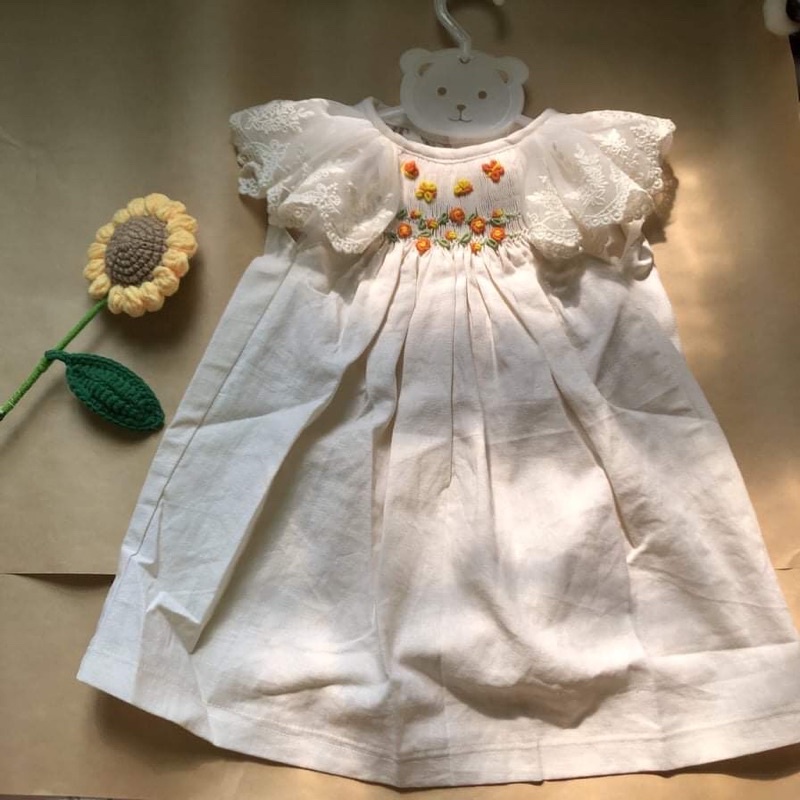 ĐẦM SMOCK REN THÊU HOA