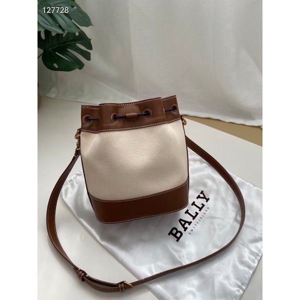 Túi BALLY CRYSTALIA bucket bag ❌
