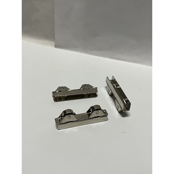 Bánh xe tủ, bánh xe kính