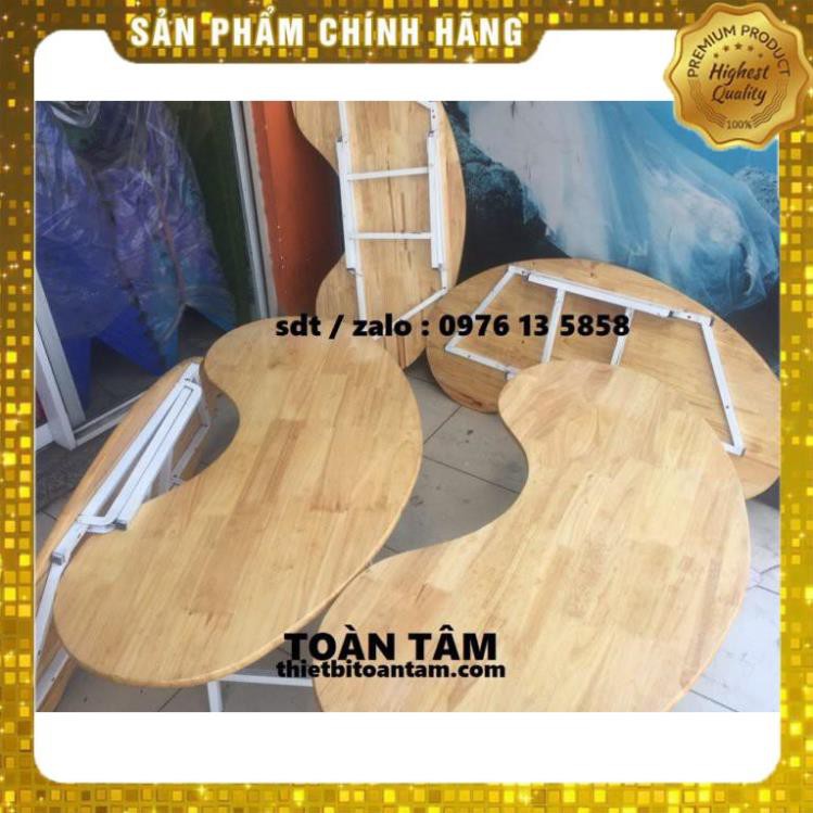 ( có sẳn )  Bàn bán nguyệt gỗ chân gấp được làm từ gỗ thông phủ PU bóng