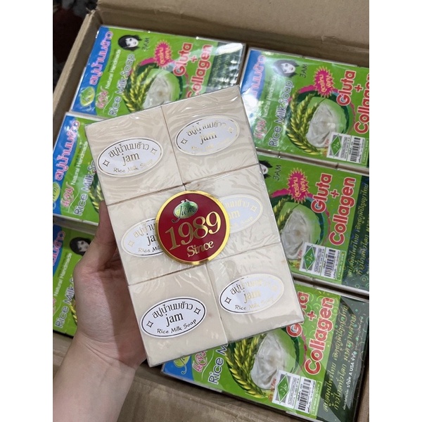 🧼Xà bông sữa gạo Jam- Thái Lan 🇹🇭 💸72.000/ Set / 12 bánh 🛁 Công dụng: - Giúp dưỡng ẩm - Tăng cường việc sản xuất colla