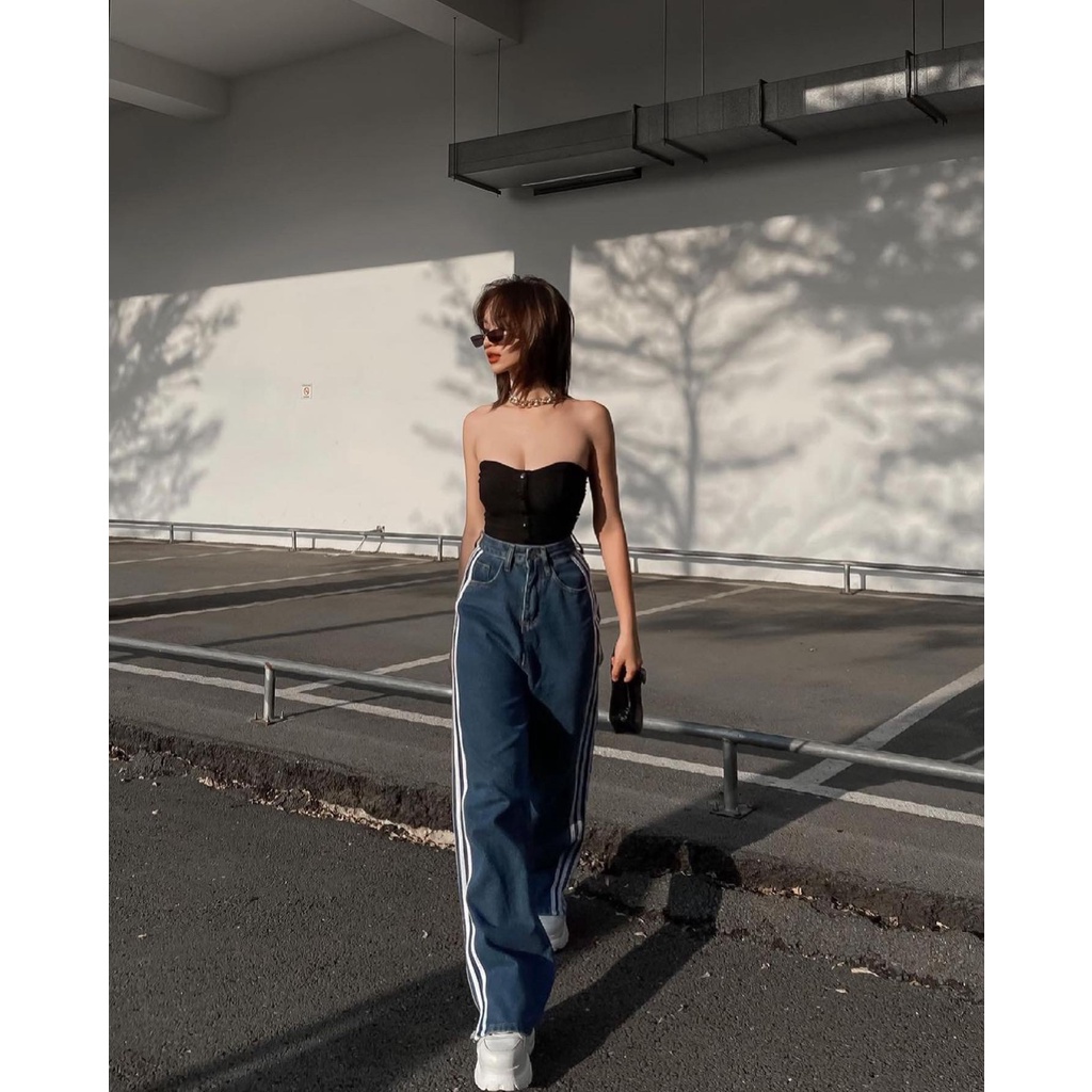 Quần Jeans Dài 3 Sọc Trắng Và Áo Tube Đen Nút Hot Trend [AdorablexBeautiful]