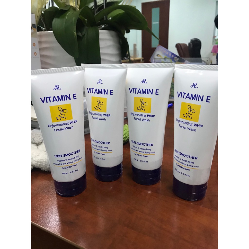 Sữa Rữa Mặt Vitamin E