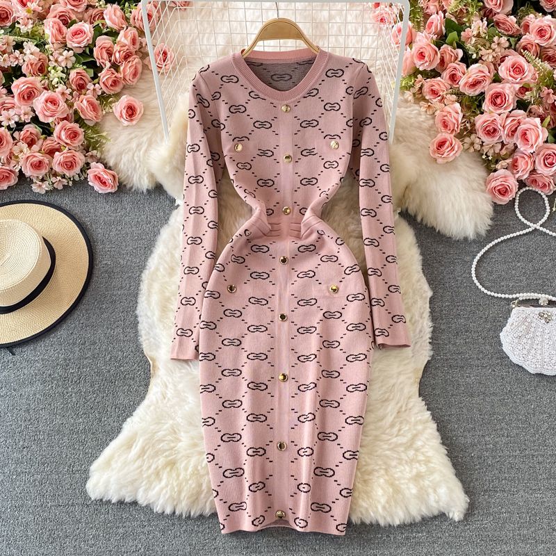 Đầm len dệt kim dáng ôm, váy len cổ tròn