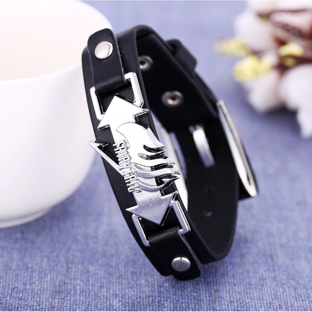Vòng Tay Da Màu Đen Phối Mặt Khắc logo fairy tail Thời Trang Cho Nam Và Nữ